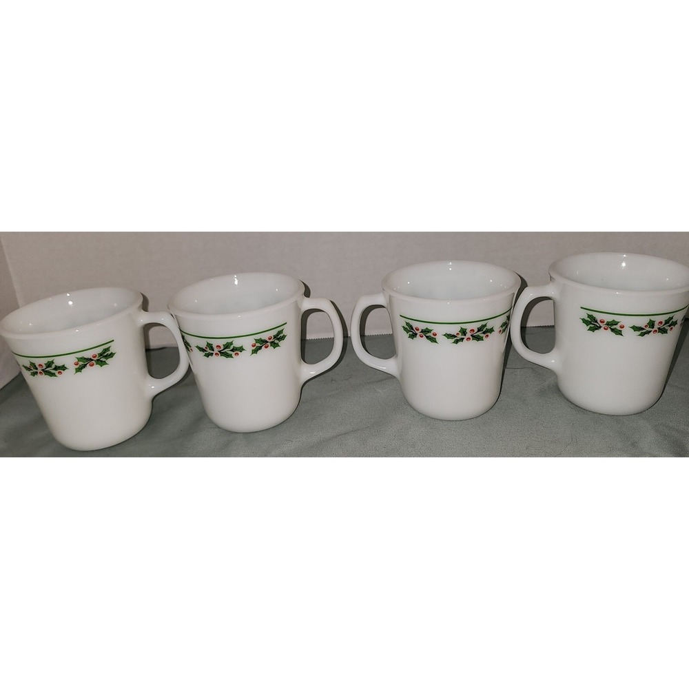Set Of‎ 4 Vintage Corning CORELLE HOLLY DAYS 8oz Christmas Mugs Cup Coffee Tea